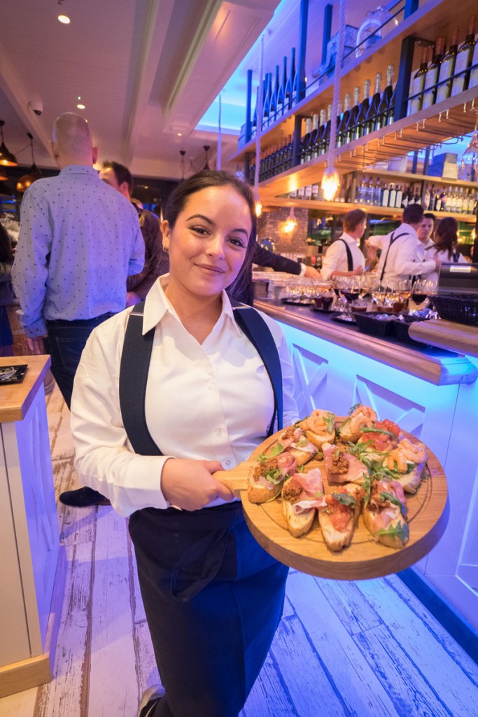 Bedrijfskleding Restaurant Pavarotti – Bediening